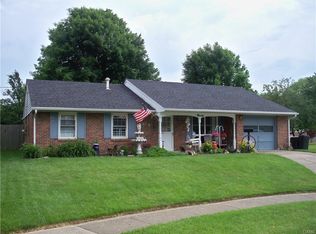 90 Paw Paw Dr, Springboro, OH 45066