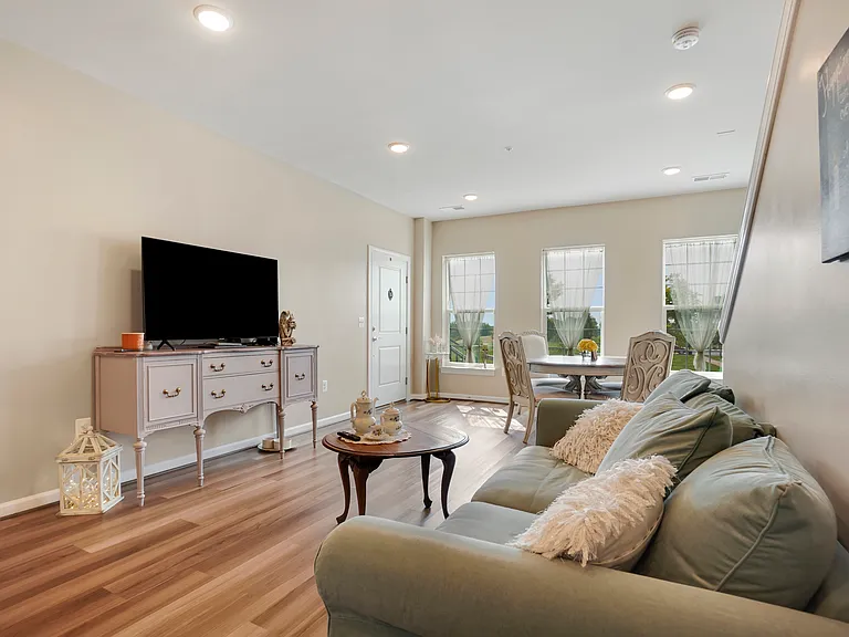 23511 Public House Rd #101 — Photo 6
