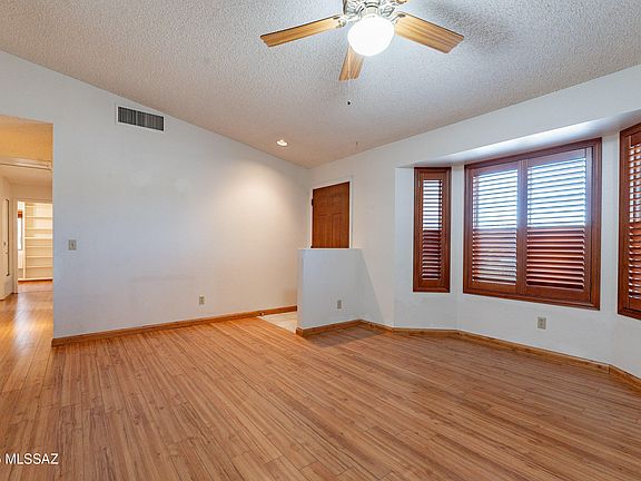 3rd image of 10250 E Juniper Basin Ln