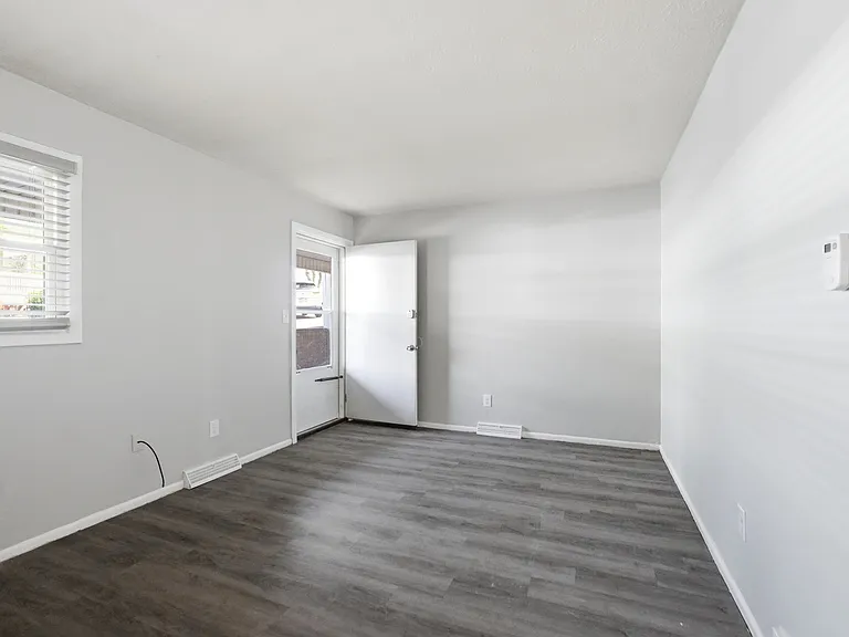 7569 Mentor Ave — Photo 8