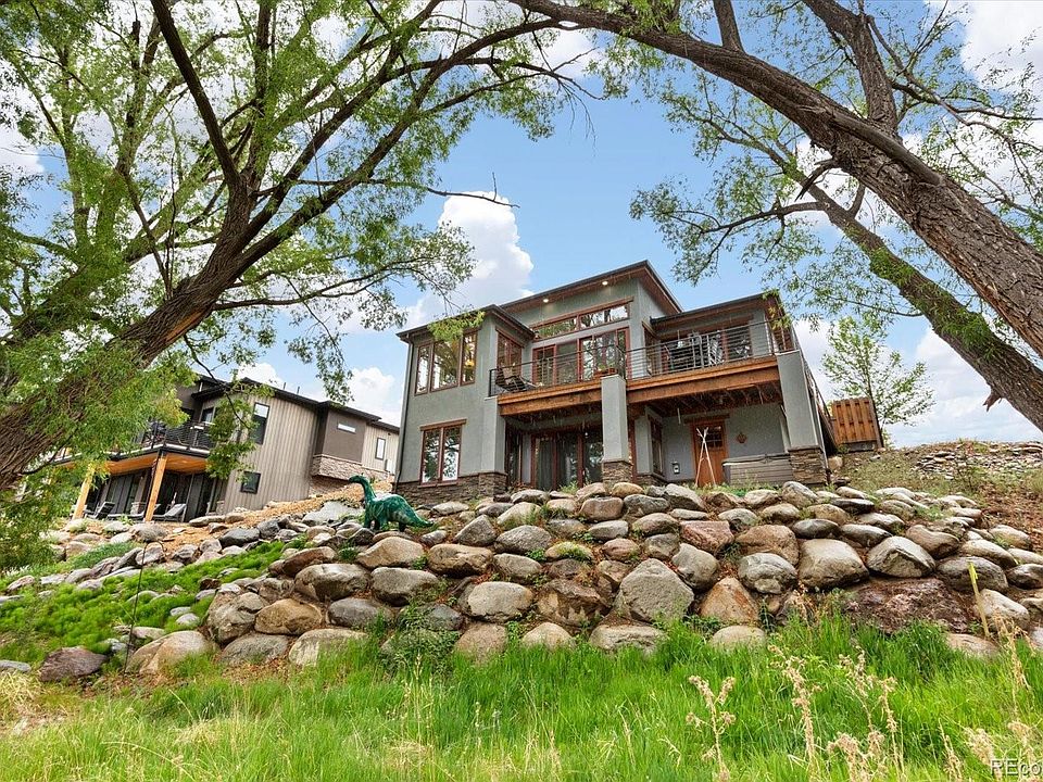 1st image of 107 River West Drive