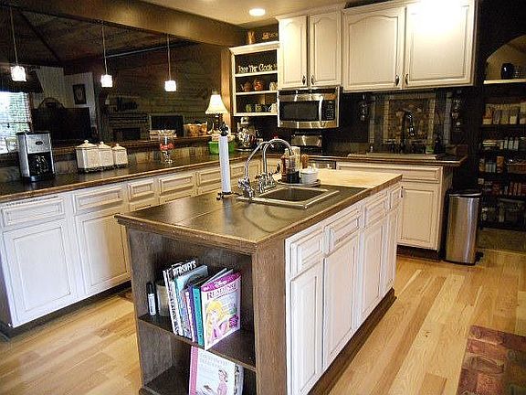 Island in Kitchen