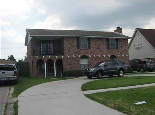 3rd image of 2148 Carol Sue Ave