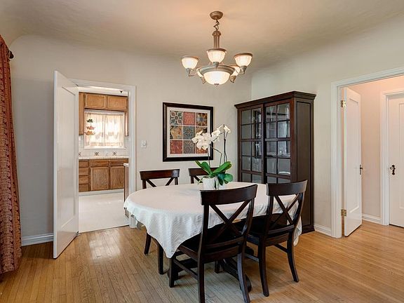 5th image of 2582 E Villa St