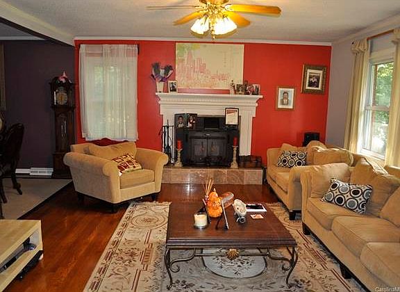 4th image of 5414 Lewhaven Dr