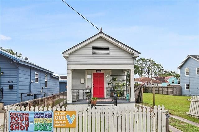 1st image of 3628 Clematis St