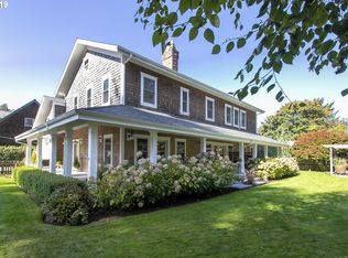 642 5th St, Gearhart, OR 97138