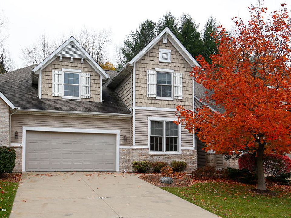1st image of 120 Blue Heron Ln