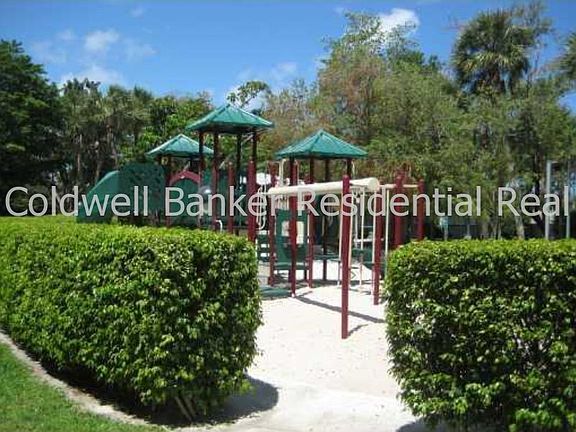 5th image of 11111 Biscayne Blvd #5H