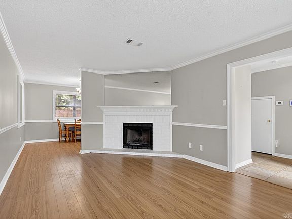 5th image of 200 Pine Forest Dr #3-B