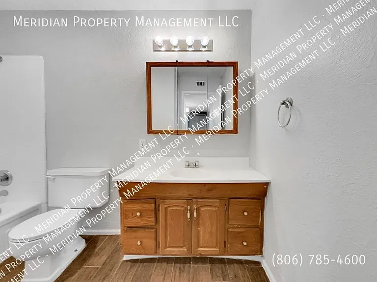 1712 Elkhart Ave #C — Photo 6