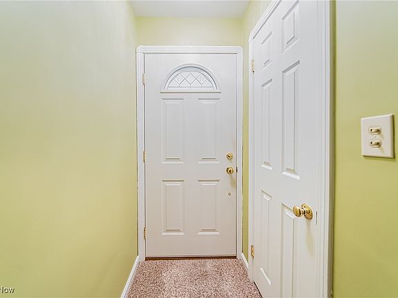 3rd image of 4909 E 110th St