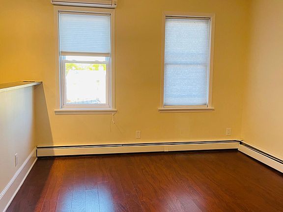 3rd image of 6643 79th St #2
