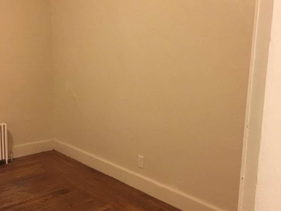 2nd image of 55 Carver St APT 1