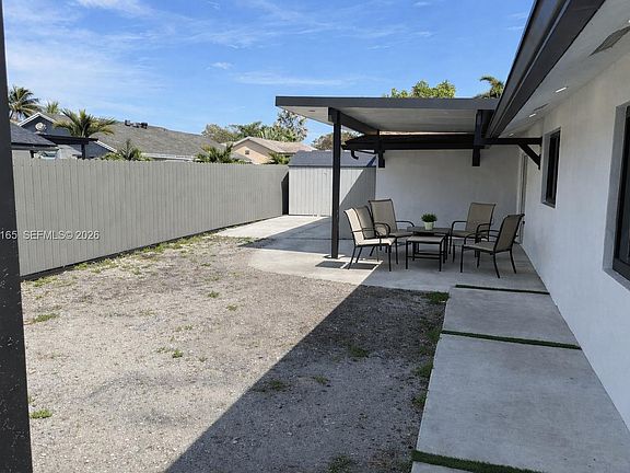 5th image of 1801 NW 42nd St