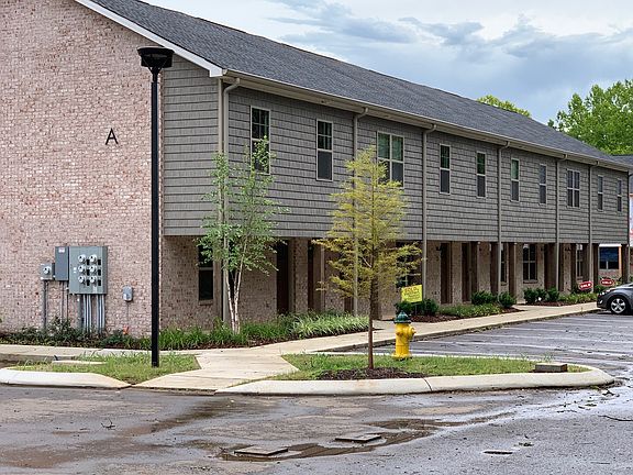 2nd image of 2506 E Main St #E1