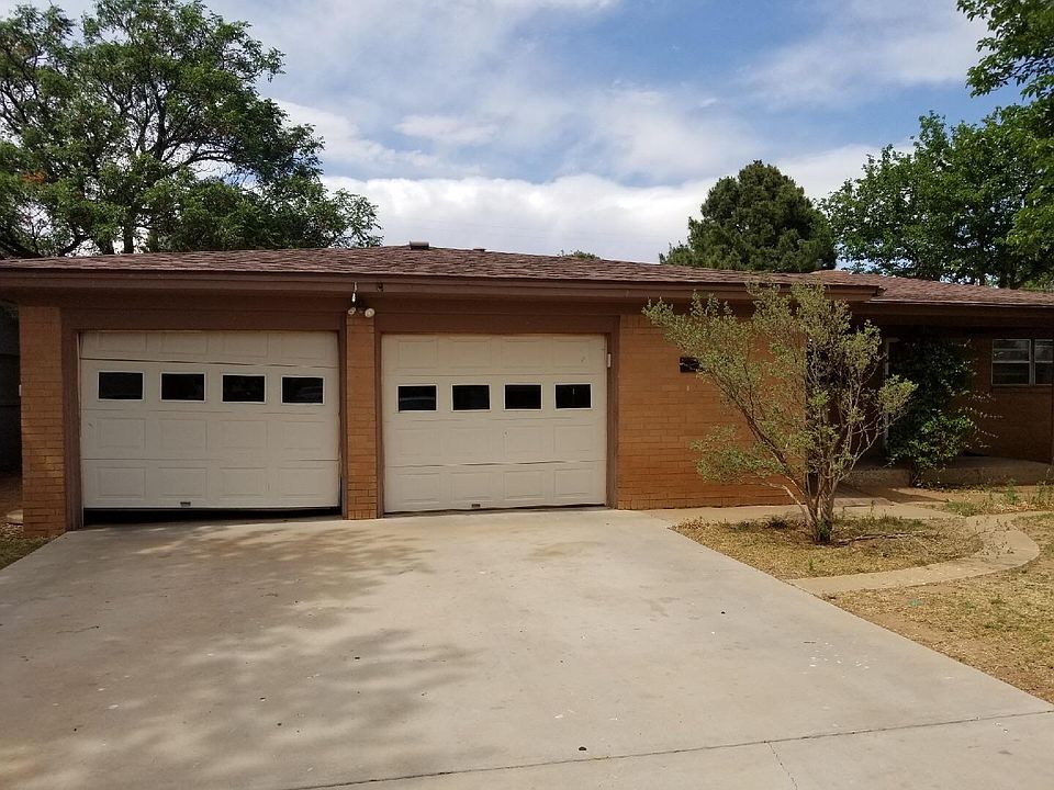 2nd image of 213 Redwood Ln