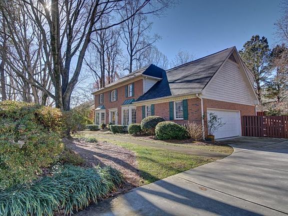 3rd image of 6255 Courtside Dr NW