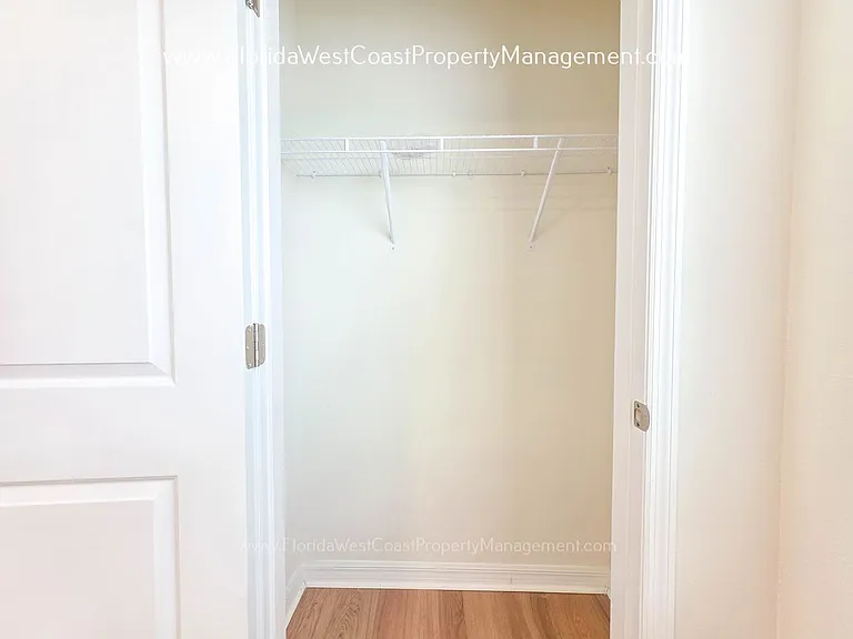 2836 Greenleaf Ter — Photo 27