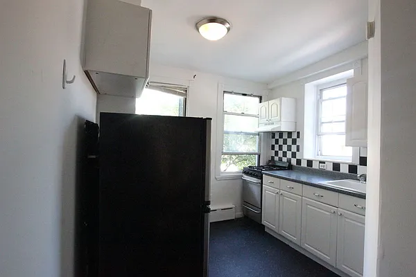 Rented by Bedford 6 Real Estate | media 6