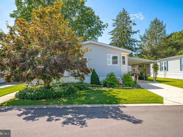 76 Garfield Pl, Williamstown, NJ 08094