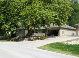 1494 N Riverside Rd, Ozark, MO 65721