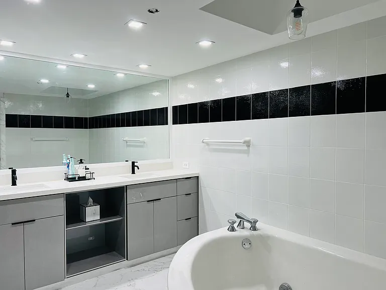 19707 Turnberry Way #12E — Photo 20