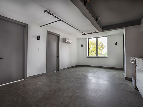 2nd image of 410 Tompkins Ave #E4