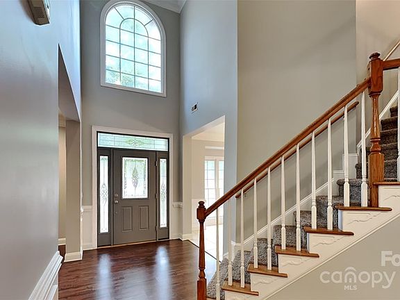 2nd image of 4404 Red Holly Ct