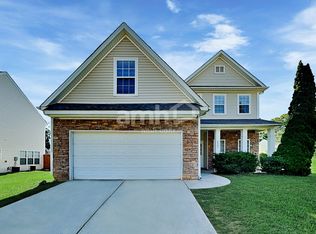 8507 Four Sisters Ln, Charlotte, NC 28215