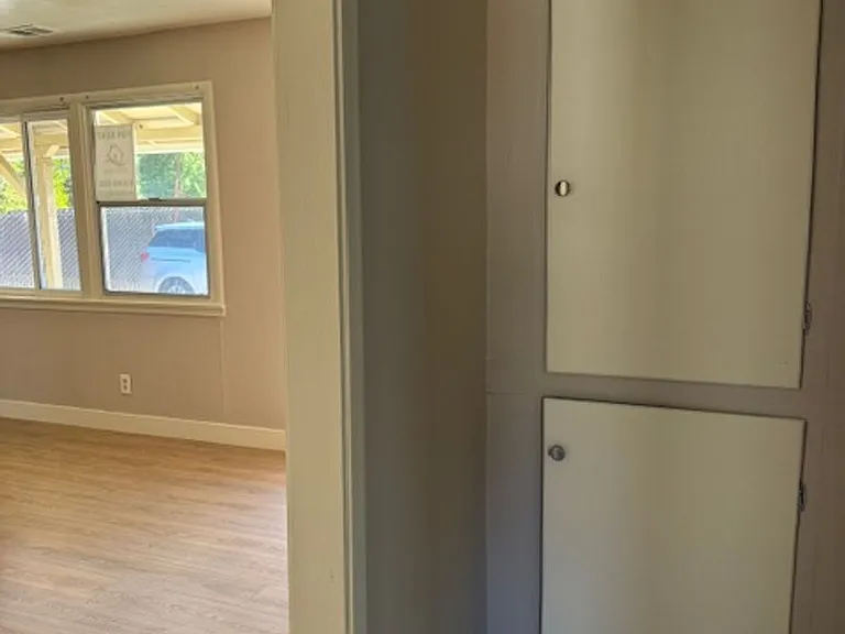 2324 Edison Avenue 2343 Jill Way — Photo 7