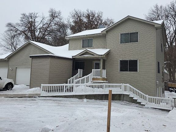 3rd image of 1052 95th Ln NW