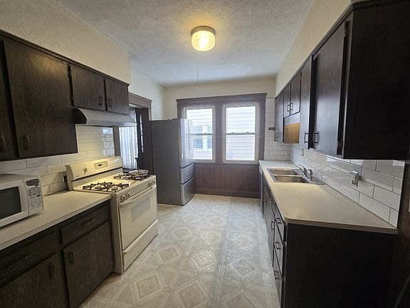 Kitchen with lots of counter space.