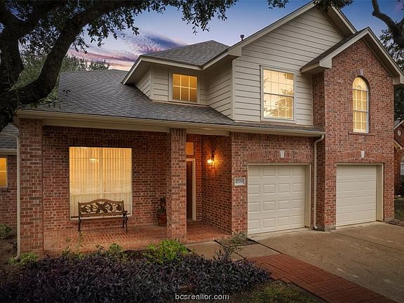 3rd image of 17539 W Copper Lakes Dr