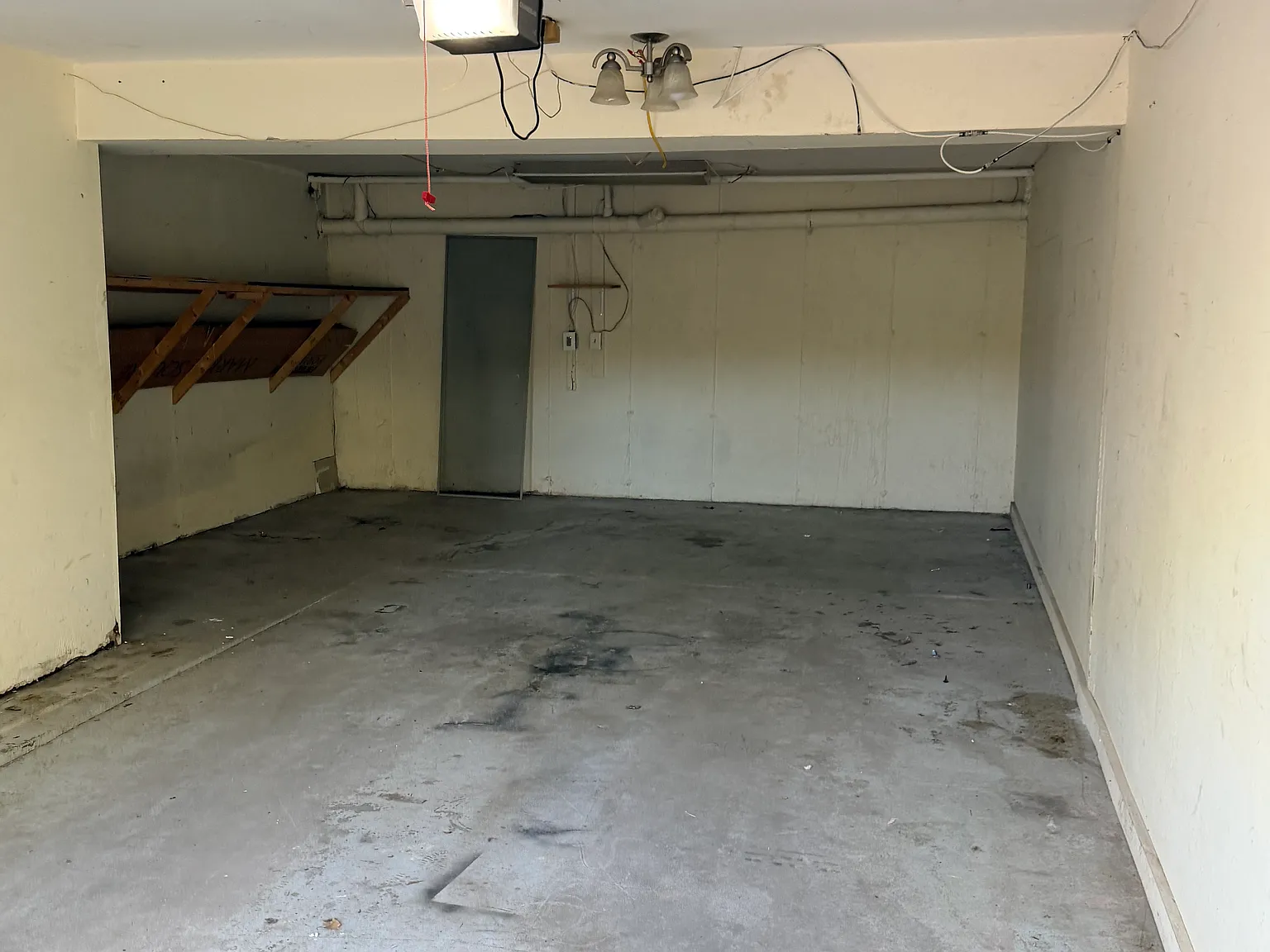 2 bed, 1.5 bath, 1088 sqft, $1,800 — Photo 2
