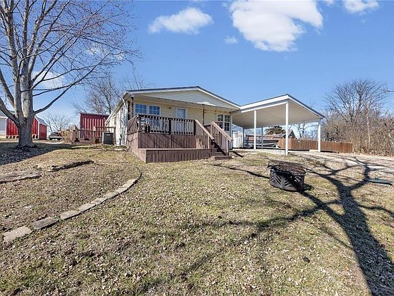 5th image of 89 Lakeview Ln
