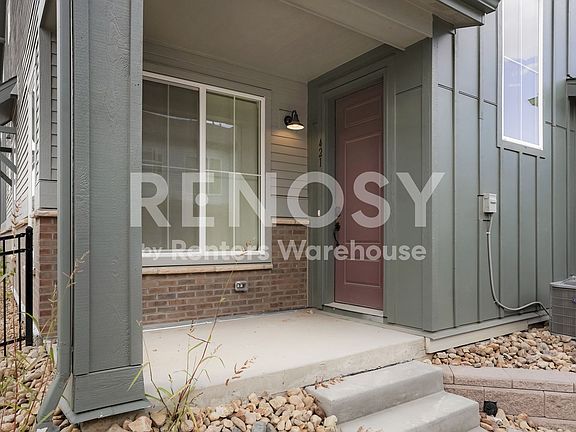 3rd image of 421 Millwall Cir