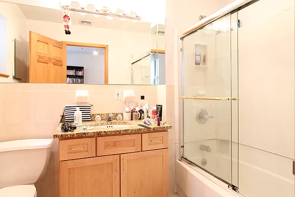 Rented by True Lofts New York LLC | media 16