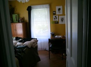 940 Jenifer St APT 1, Madison, WI 53703