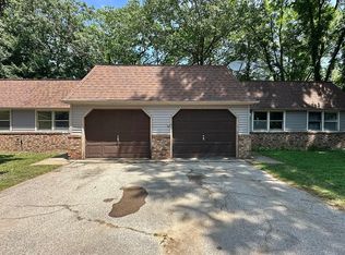 3917 Reinhardt Dr, Stevensville, MI 49127
