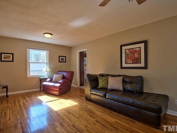 4th image of 2725 Shaftsbury St