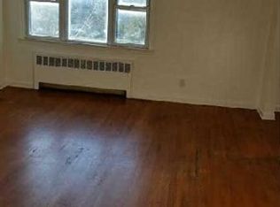 25905 Francis Lewis Blvd, Jamaica, NY 11422