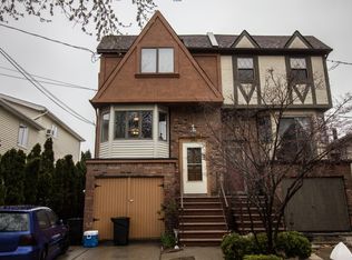 392 Grantwood Ave, Staten Island, NY 10312