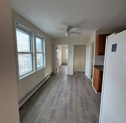 3rd image of 59 Saint Marys Ave Floor 2