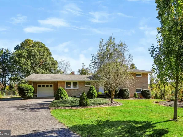 1501 Haven Croft Rd, Harrisburg, PA 17110