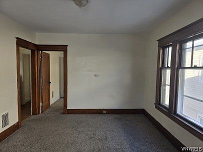 4th image of 265 Lisbon Ave