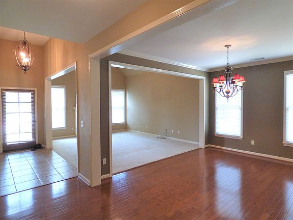 2nd image of 3770 Abbeyglen Way