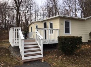 12 Trinity Ave, Worcester, MA 01605