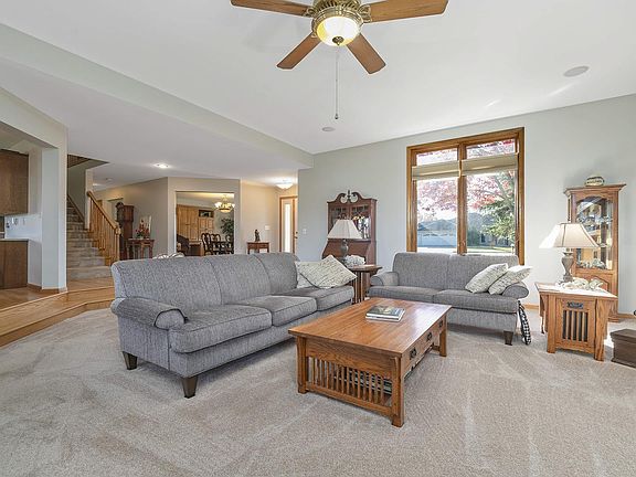 5th image of 829 Fairground Circle Dr