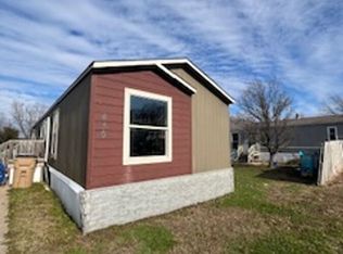 640 Mills Dr, Towanda, KS 67144